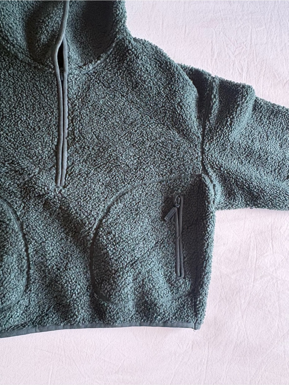 NWOT: Uniqlo Women’s Dark Green Sherpa Zip Hoodie - Picture 2 of 4